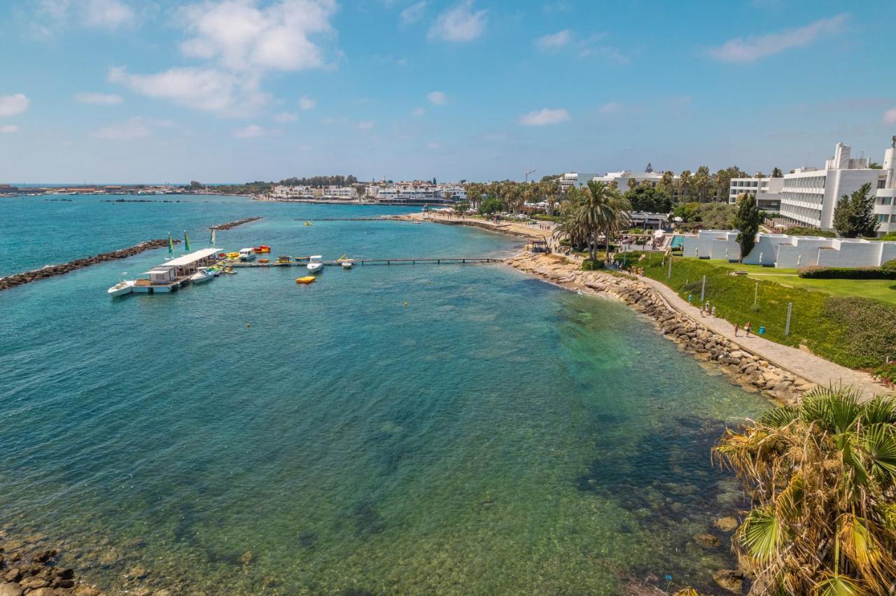 Paphos Waterside Sea View Apartments מראה חיצוני תמונה