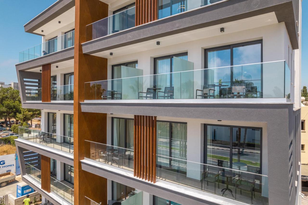Paphos Waterside Sea View Apartments מראה חיצוני תמונה