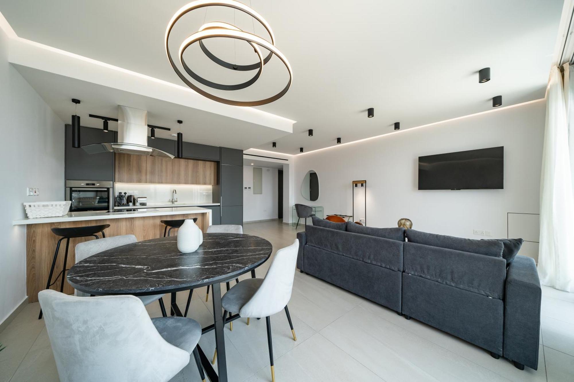 Paphos Waterside Sea View Apartments מראה חיצוני תמונה