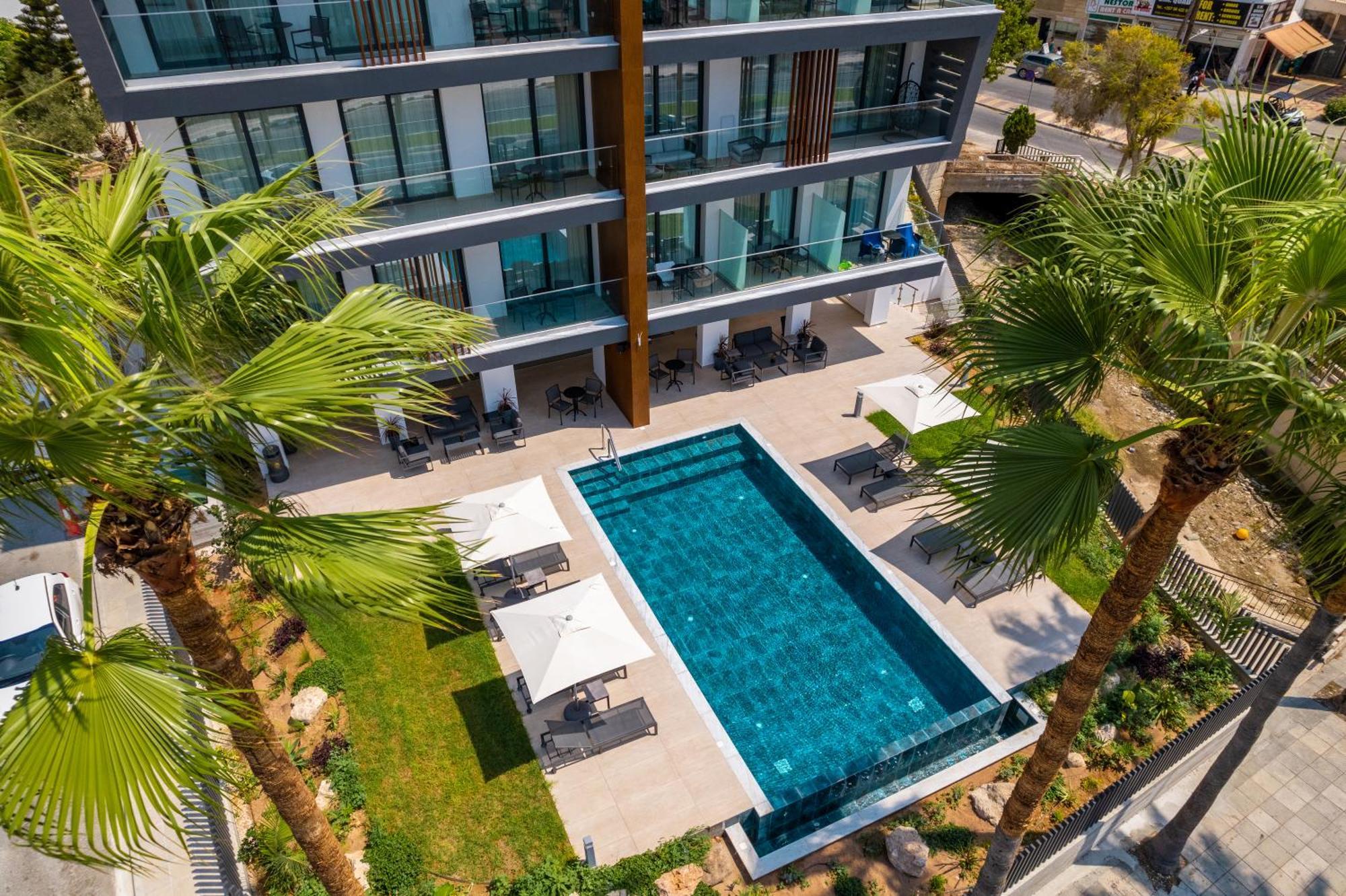 Paphos Waterside Sea View Apartments מראה חיצוני תמונה