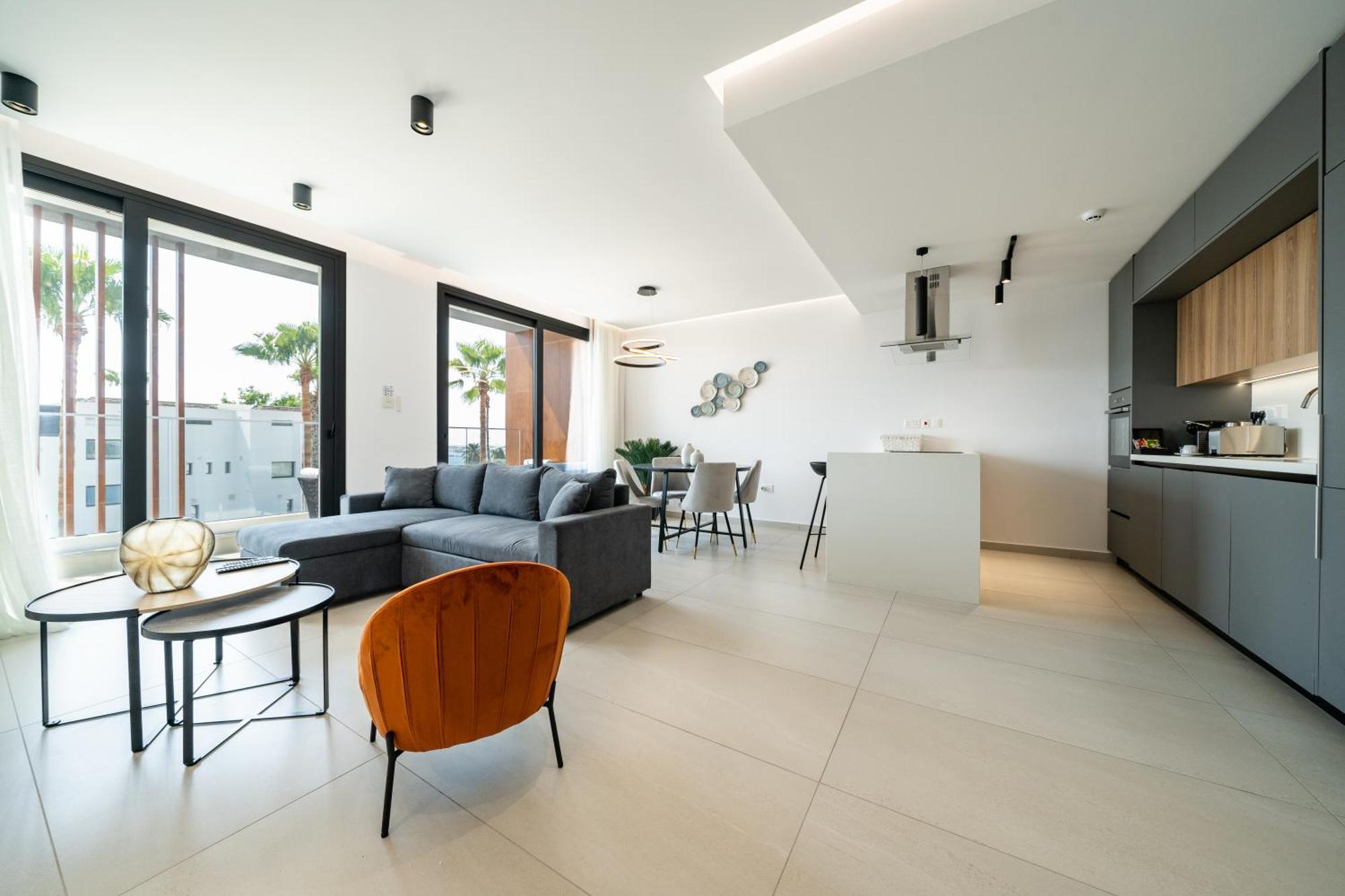 Paphos Waterside Sea View Apartments חדר תמונה