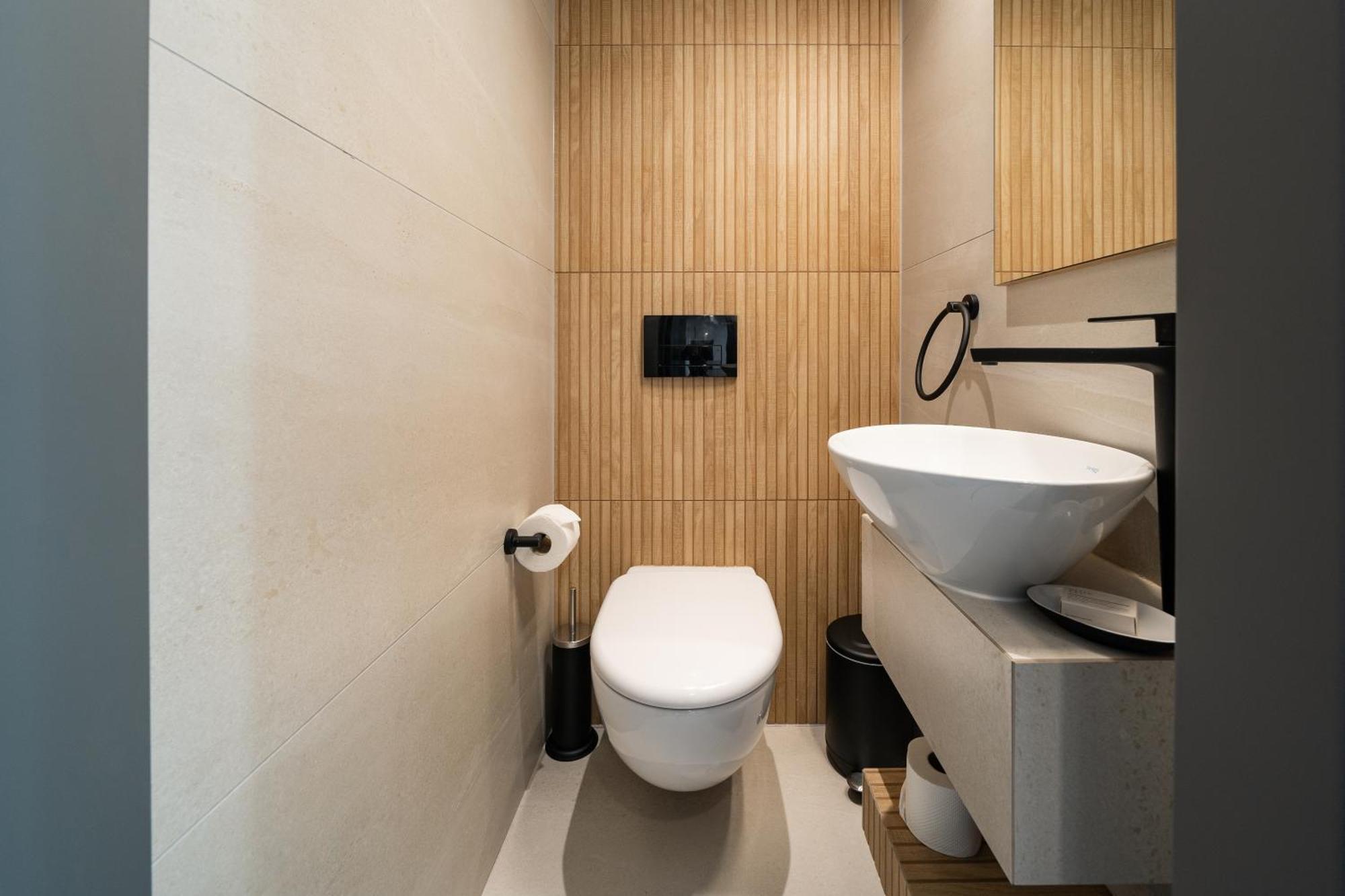 Paphos Waterside Sea View Apartments חדר תמונה