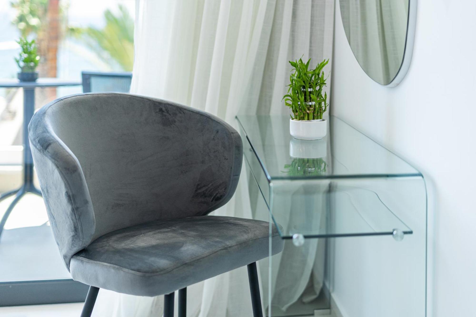 Paphos Waterside Sea View Apartments מראה חיצוני תמונה